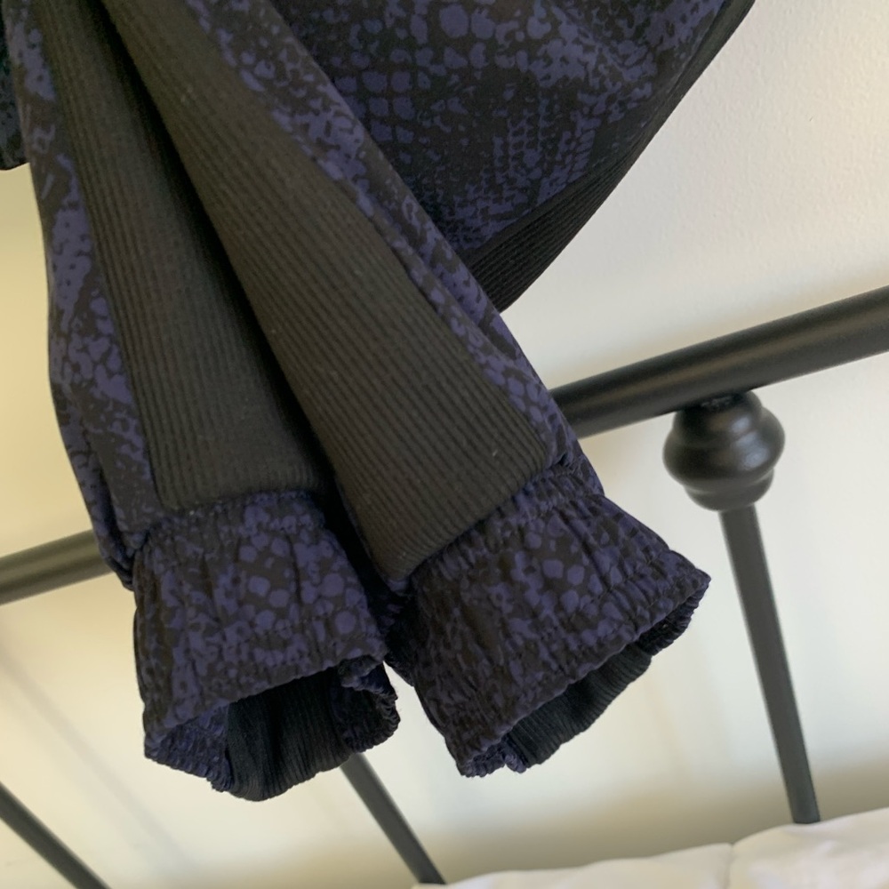 Athleta Python Printed Brooklyn Joggers Loungewea… - image 7